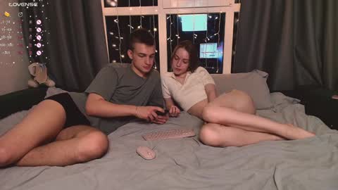 Snapshot of familysexy34 chatting on 12-29-24, 01:24 familysexy34 online show from 12-29-24, 01:24