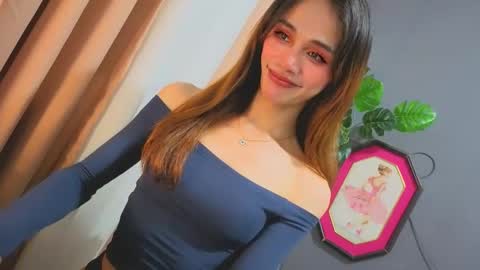 Snapshot of familystroke_twinny8 chatting on 11-04-25, 12:26 Alexandra x Alexandro online show from 11-04-25, 12:26