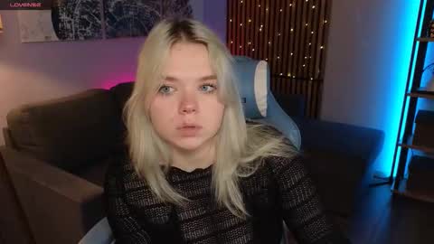 Bella online show from 11-21-25, 09:41