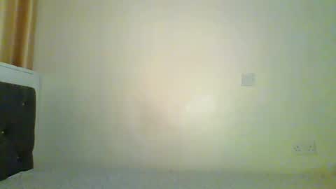 fancyfingers1  online show from 06-10-26, 03:07