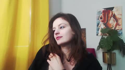 Nadine online show from 12-21-24, 11:01