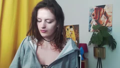 Nadine online show from 01-10-25, 09:23