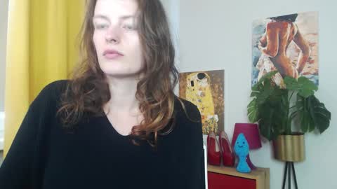 Nadine online show from 09-23-25, 05:10