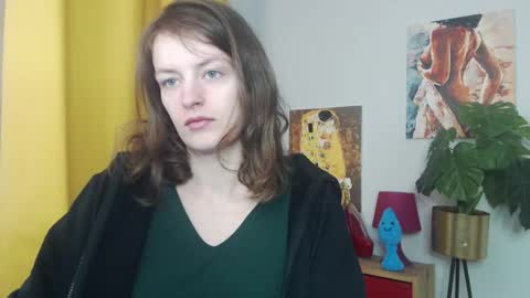 Nadine online show from 11-05-25, 06:02