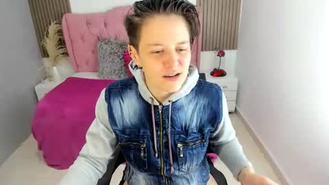 FANNY online show from 02-18-26, 02:40