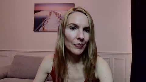 Snapshot of fanny_posy chatting on 01-12-25, 10:54 Fanny online show from 01-12-25, 10:54