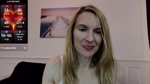 Snapshot of fanny_posy chatting on 02-27-25, 05:02 Fanny online show from 02-27-25, 05:02