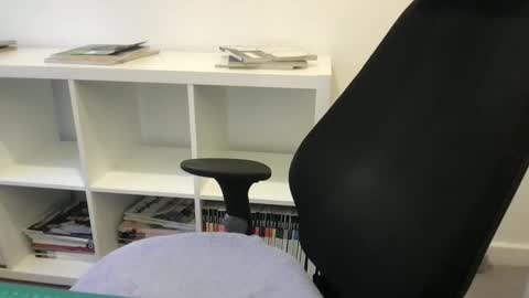 Alex online show from 12-09-24, 01:34