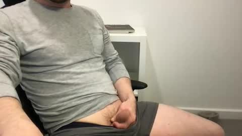 Alex online show from 01-06-25, 03:51