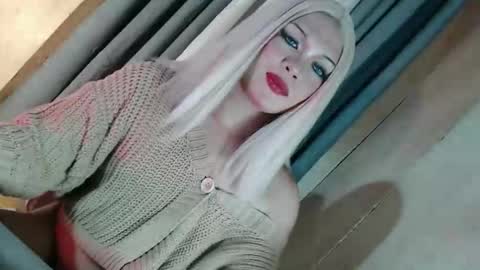 DANIELLA - DONT FORGET TO GIVE ME A THUMBSU UP online show from 02-03-26, 11:32