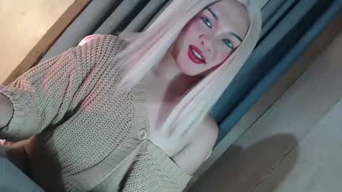 DANIELLA - DONT FORGET TO GIVE ME A THUMBSU UP online show from 02-07-26, 11:19