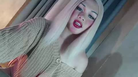 DANIELLA - DONT FORGET TO GIVE ME A THUMBSU UP online show from 03-02-26, 09:38