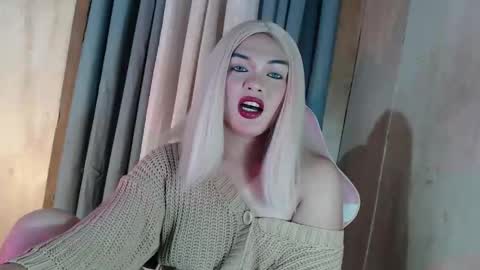 DANIELLA - DONT FORGET TO GIVE ME A THUMBSU UP online show from 04-29-26, 09:32