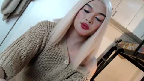 Snapshot of fantasticcock69_daniella chatting on 08-01-26, 04:34 DANIELLA - DONT FORGET TO GIVE ME A THUMBSU UP online show from 08-01-26, 04:34