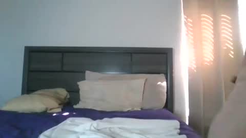 Snapshot of fantasywifebri chatting on 11-23-25, 04:40 fantasywifebri online show from 11-23-25, 04:40