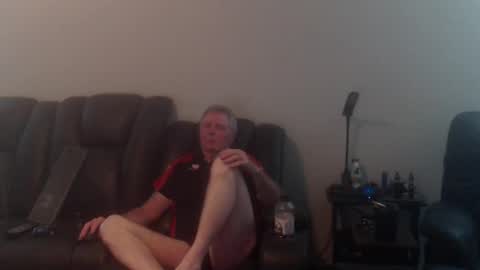 Snapshot of fantom666 chatting on 10-18-25, 06:30 PHANTOM online show from 10-18-25, 06:30