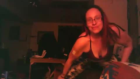 Snapshot of fapqueenc17 chatting on 03-09-25, 02:39 Scarlett online show from 03-09-25, 02:39