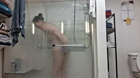 Snapshot of fapqueenc17 chatting on 11-11-25, 05:02 Scarlett online show from 11-11-25, 05:02