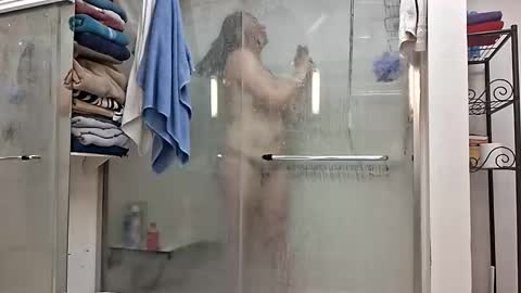 Snapshot of fapqueenc17 chatting on 11-25-25, 05:13 Scarlett online show from 11-25-25, 05:13