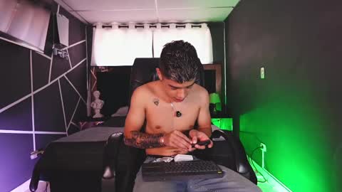 farid_jake_ online show from 01-04-25, 07:44