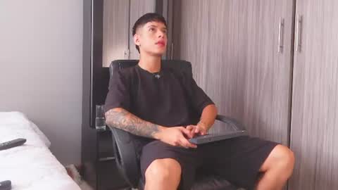 farid_jake_ online show from 07-12-26, 03:36