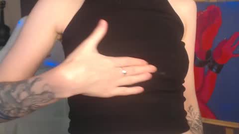 Snapshot of fascinating___eyes chatting on 09-23-25, 06:22 Fascinating Eyes online show from 09-23-25, 06:22