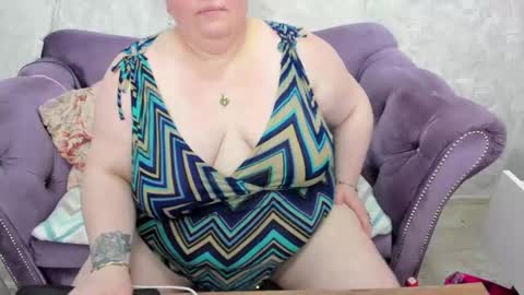 Snapshot of fashiona chatting on 02-09-25, 02:17 fashiona online show from 02-09-25, 02:17