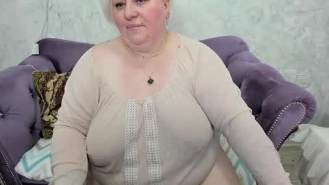 Snapshot of fashiona chatting on 03-01-25, 12:39 fashiona online show from 03-01-25, 12:39