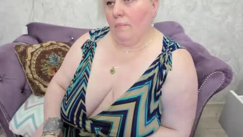 Snapshot of fashiona chatting on 03-02-25, 07:54 fashiona online show from 03-02-25, 07:54