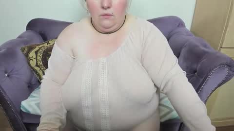 Snapshot of fashiona chatting on 10-05-25, 04:33 fashiona online show from 10-05-25, 04:33