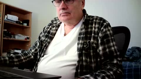 fatbellyitalian3 online show from 02-25-26, 06:39