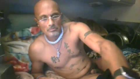 Snapshot of fatheragain8055 chatting on 12-18-25, 02:17 himthewholetime online show from 12-18-25, 02:17