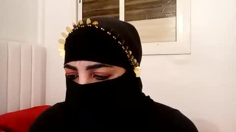 Snapshot of fati_123 chatting on 10-25-25, 10:15 fati_123 online show from 10-25-25, 10:15