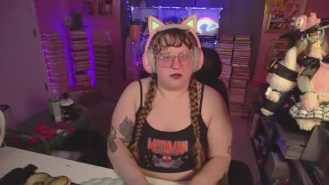 Snapshot of fatveronica chatting on 06-27-26, 05:07 FatVeronica online show from 06-27-26, 05:07