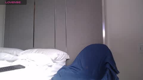 Snapshot of faustosaenz chatting on 12-27-24, 11:50 FAUSTO online show from 12-27-24, 11:50