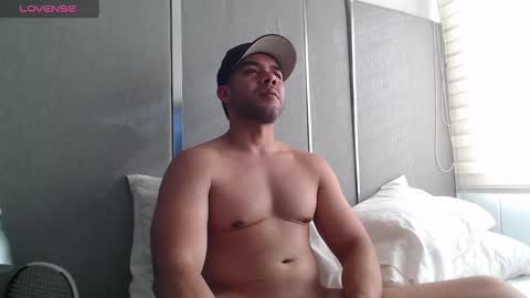 Snapshot of faustosaenz chatting on 01-29-25, 09:28 FAUSTO online show from 01-29-25, 09:28