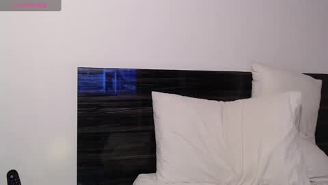 Snapshot of faustosaenz chatting on 02-20-25, 02:18 FAUSTO online show from 02-20-25, 02:18