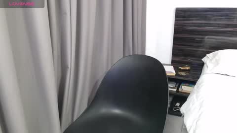 Snapshot of faustosaenz chatting on 10-11-25, 10:08 FAUSTO online show from 10-11-25, 10:08