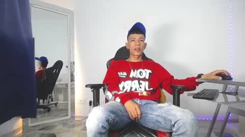 Favel Gomez online show from 01-14-25, 02:19