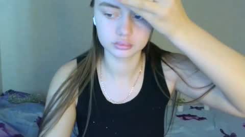 Snapshot of favorite_lovely_geneva chatting on 12-28-24, 04:51 Jasminefeelings online show from 12-28-24, 04:51