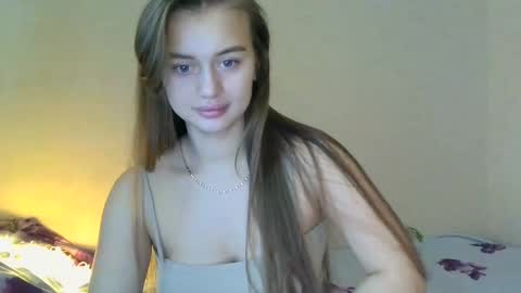 Snapshot of favorite_lovely_geneva chatting on 12-30-24, 05:58 Jasminefeelings online show from 12-30-24, 05:58