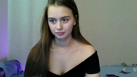 Snapshot of favorite_lovely_geneva chatting on 02-28-25, 08:31 Jasminefeelings online show from 02-28-25, 08:31