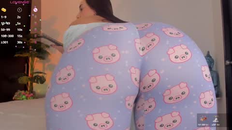 Snapshot of fay_miller2 chatting on 12-16-24, 12:26 welcome to my world online show from 12-16-24, 12:26