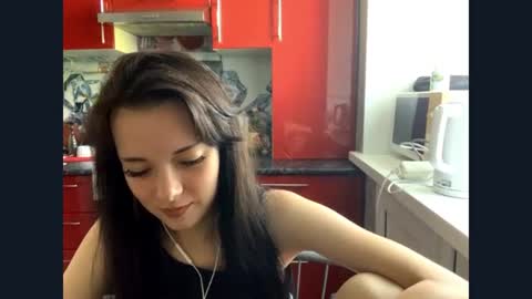 Snapshot of fayehendrik chatting on 07-25-26, 08:01 Yulia online show from 07-25-26, 08:01