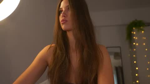 Snapshot of fazeyj chatting on 10-13-25, 06:13 FazeyJ online show from 10-13-25, 06:13