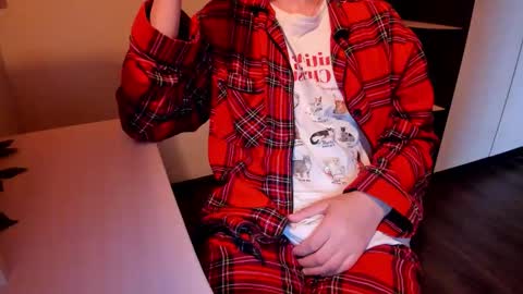 Michael online show from 10-12-25, 12:37