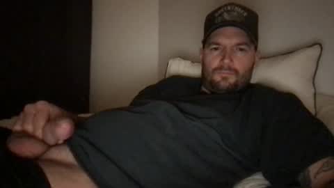 Snapshot of fdck75 chatting on 12-27-24, 04:04 fdck75 online show from 12-27-24, 04:04