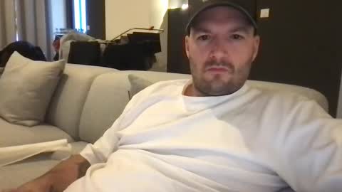 Snapshot of fdck75 chatting on 01-17-25, 10:33 fdck75 online show from 01-17-25, 10:33