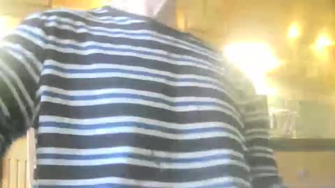 Snapshot of feardubh chatting on 02-04-25, 09:38 feardubh online show from 02-04-25, 09:38