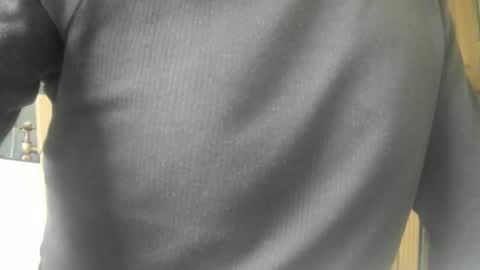 Snapshot of feardubh chatting on 02-11-25, 10:04 feardubh online show from 02-11-25, 10:04